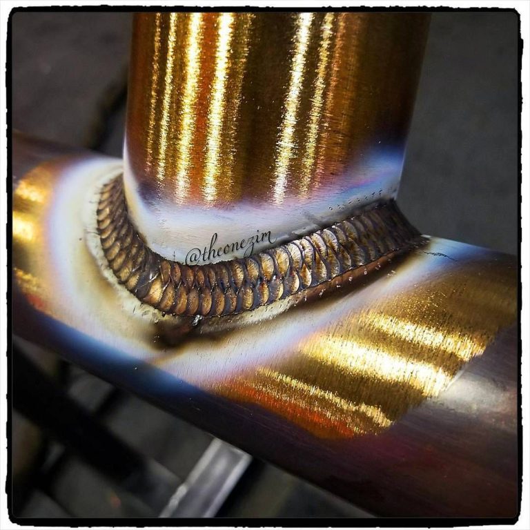 d698862e62956473d15577537f68c65b 1 1